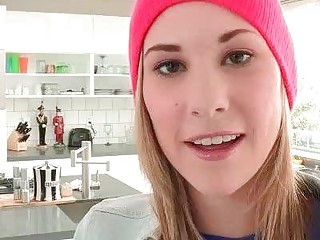 Cheerleader gets pussy masturbated and licked