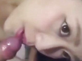 Horny amateur Chinese chick is being naughty 