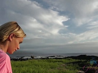 Girlfriends like Emma Hix adore giving footjob and fucking hard